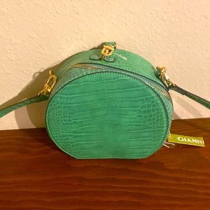 Gianni Bini Hat Box Crossbody Purse-Brand New. Teal.
